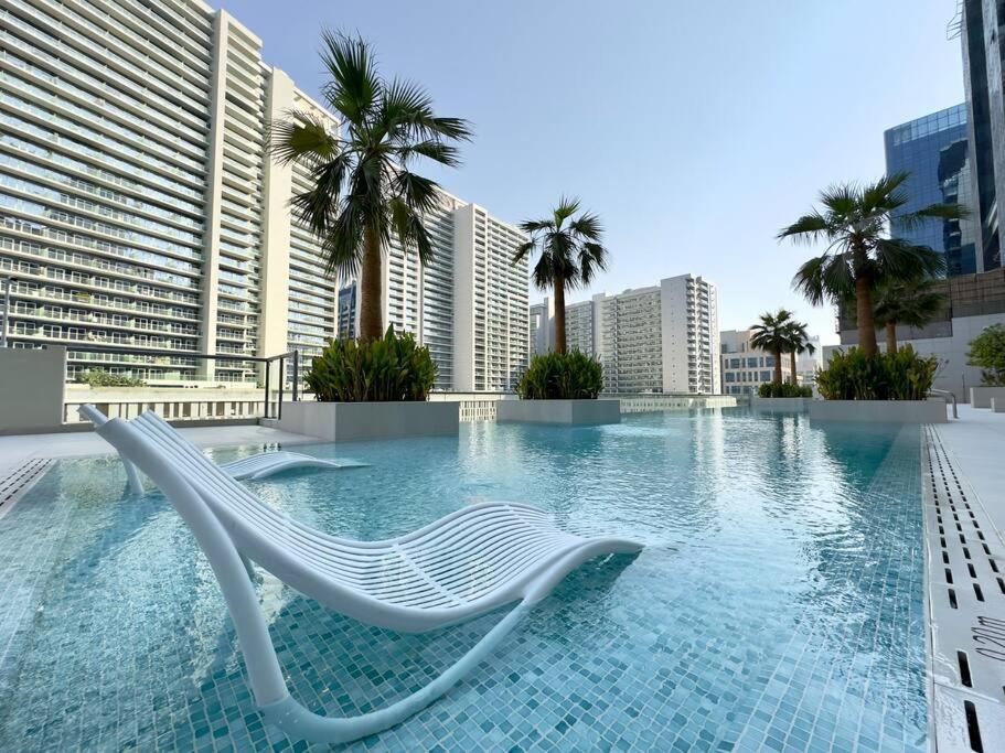 Apartment Dar Vacation - Luxury 2br - Skyline View Near Burj Khalifa *